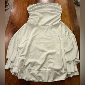 Elegant White Strapless Dress